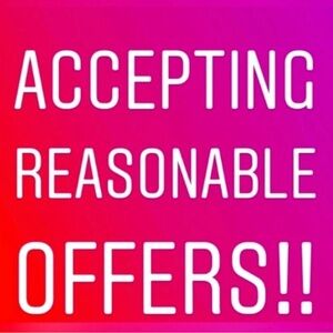 COPY - ❌Accepting all reasonable offers on anything in my closet!!❌
